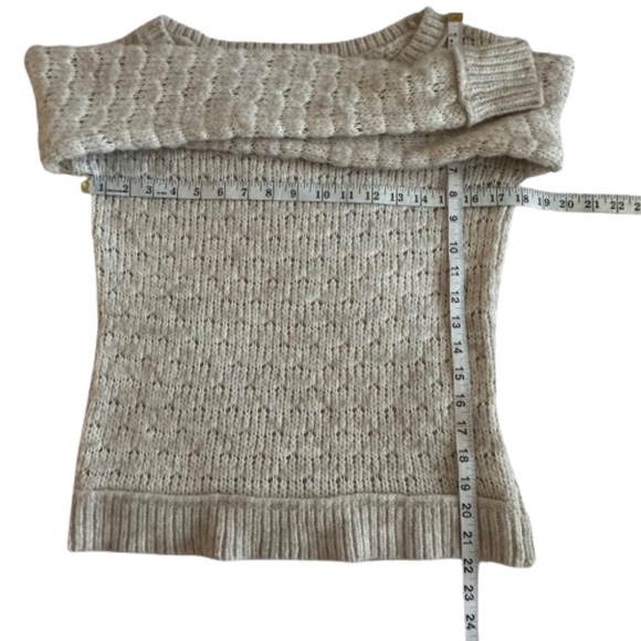 American Eagle Outfitters Women's M Creamy Sleeved Scooped Neck Knit Sweater Top - Picture 9 of 15
